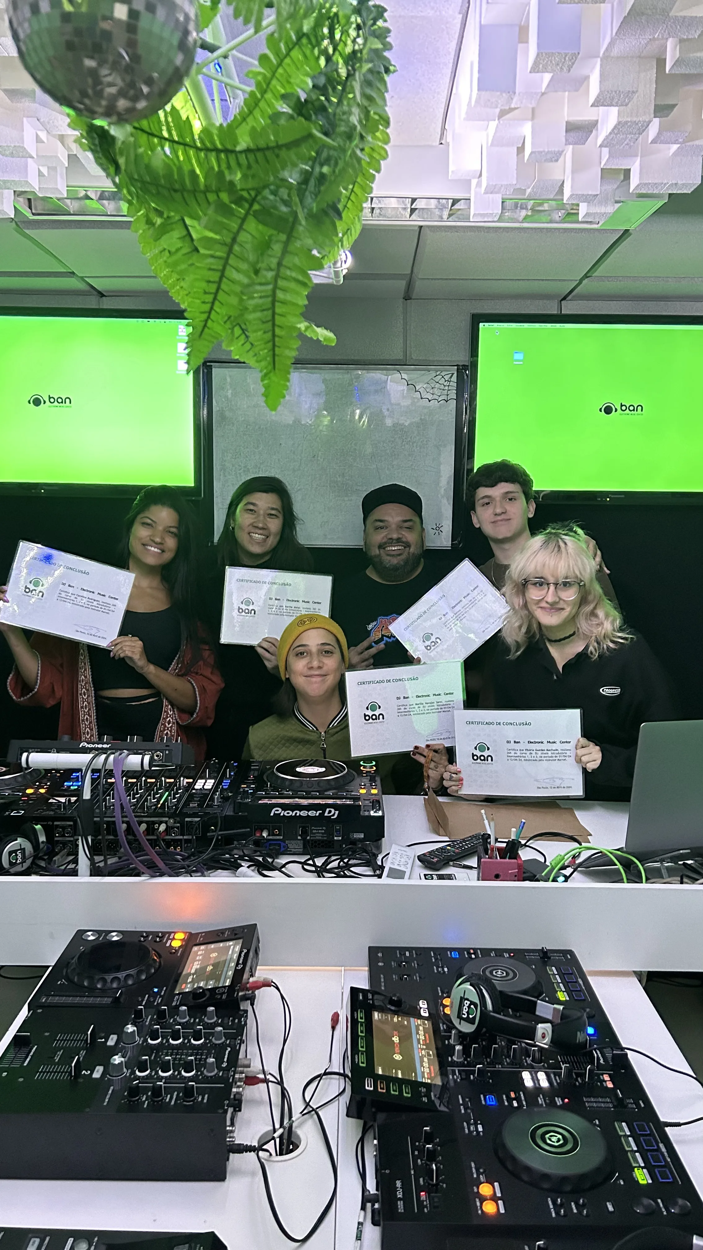 Aluno formado DJ Ban EMC