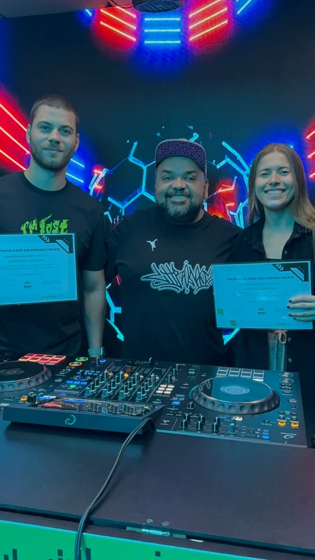 Aluno formado DJ Ban EMC