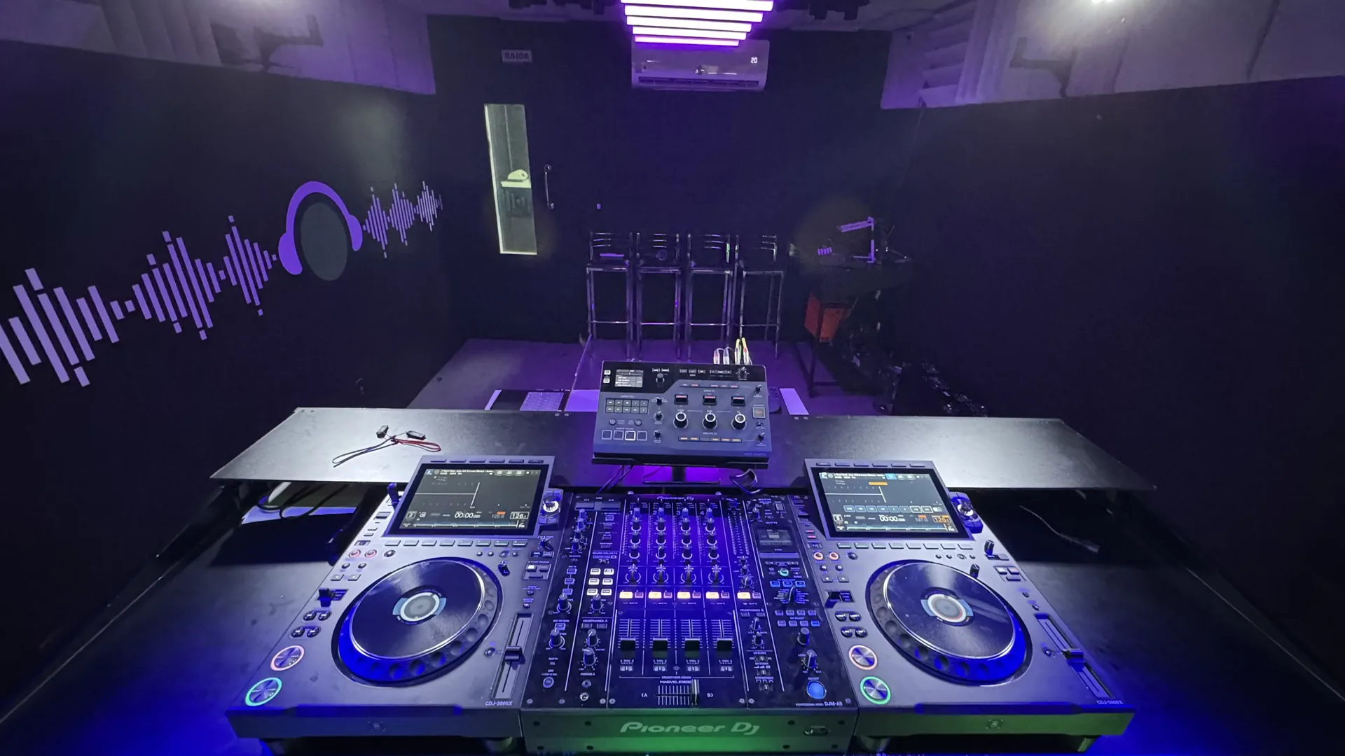 DJ Ban EMC São Paulo · Studio 1 · Pioneer DJ CDJ-3000X and DJM-A9