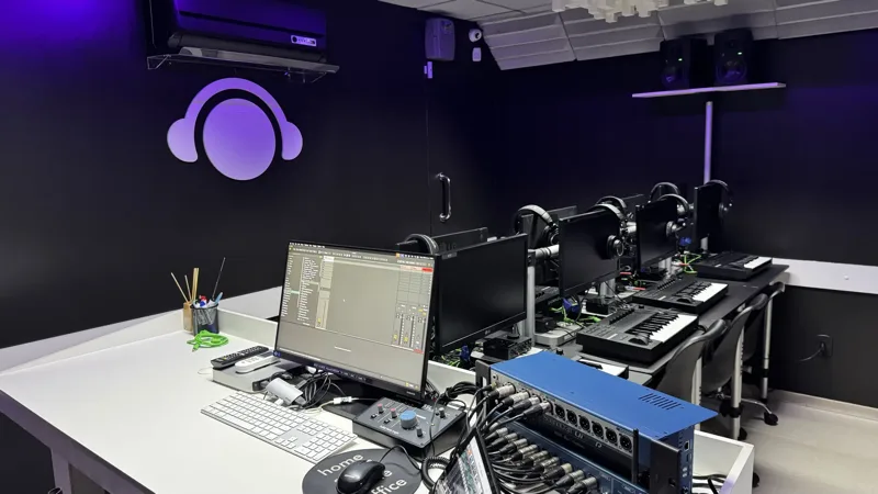 Estações de produção · DJ Ban EMC