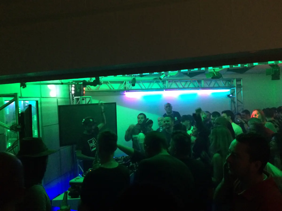Pista de eventos DJ Ban · 2015