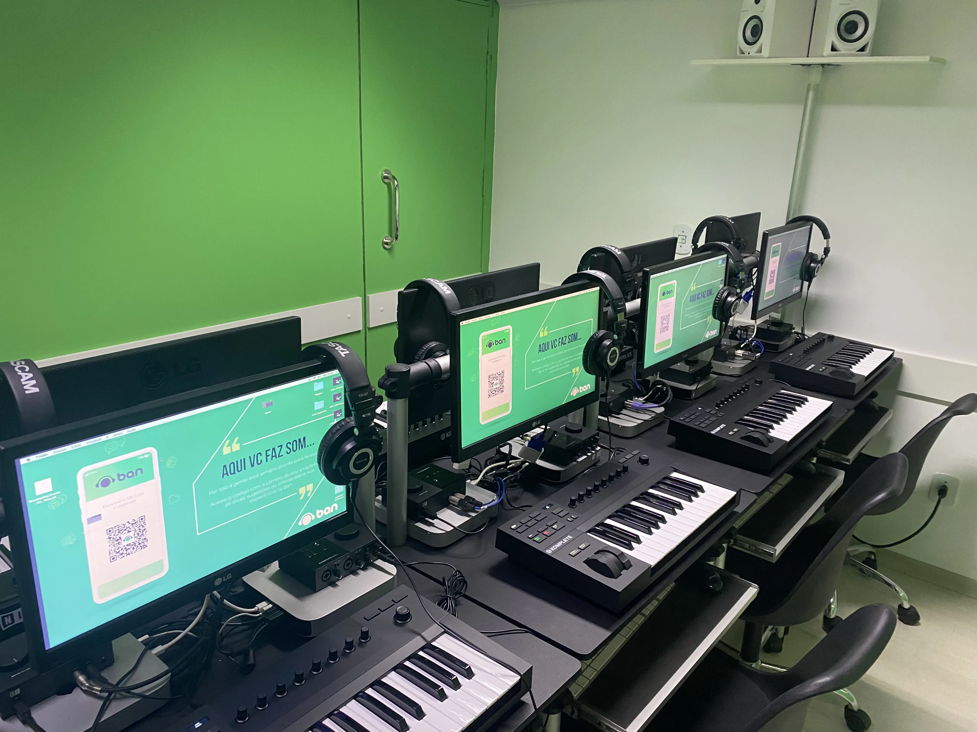 História DJ Ban EMC