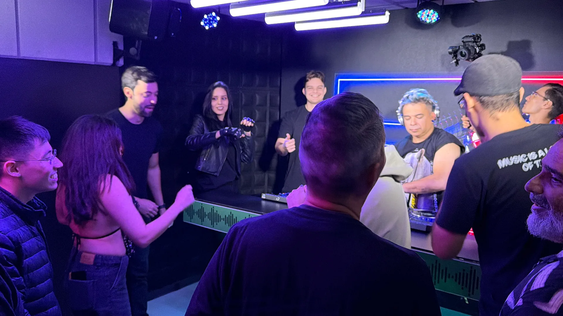 Studio 1 · DJ Ban EMC · Group class · students learning to DJ